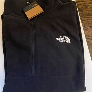 NWT The North Face Men’s size large Black quarterzip sweatshirt